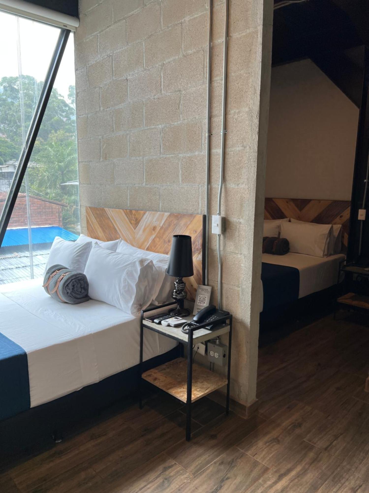 Hotel Lleras Park Concept 메딜린 외부 사진